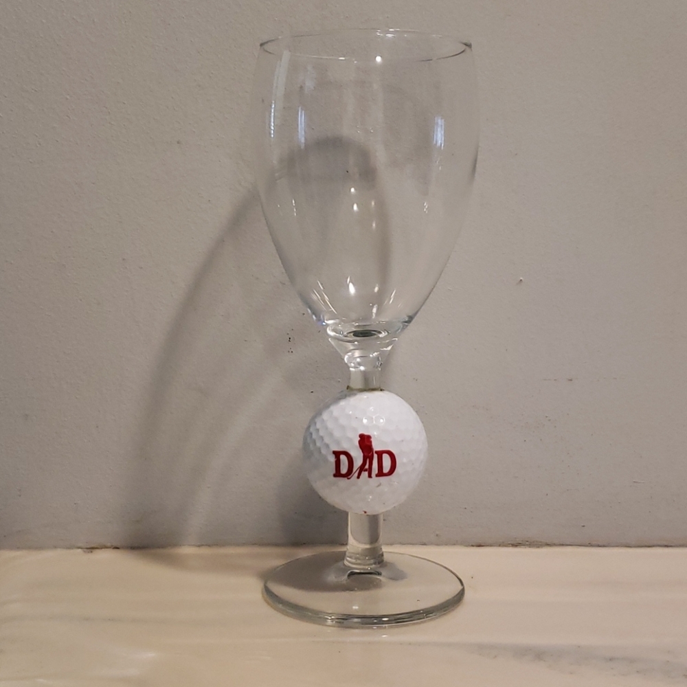 Wine Glass With Golf Ball ( Dad )